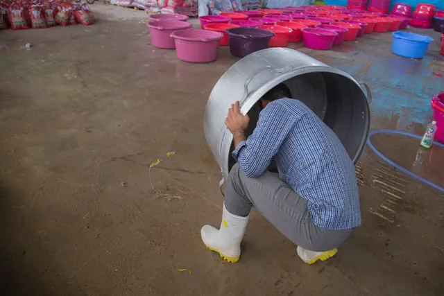 A kitchen is a room or part of a room used for cooking and food preparation in a dwelling or in a commercial establishment. In the West, a modern residential kitchen is typically e. A training checklist for home cleaning staff for a small operation