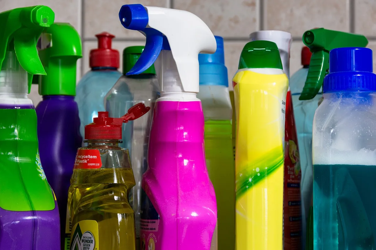 plastic, to clean, environmental pollution, clean, household, hygiene, chemistry, garbage, house work, cleaning supplies, housekeeping, bottles, liquid, to disinfect, spray bottle, poison, spraying, splash, antibacterial, cleaning supplies, cleaning supplies, cleaning supplies, cleaning supplies, cleaning supplies. Insurance for a home cleaning business: costs, coverage and exclusions