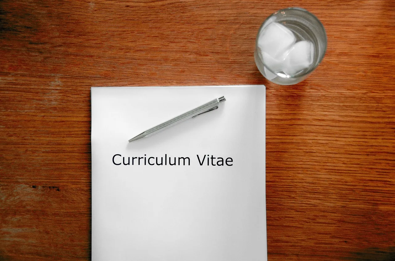 application, curriculum vitae, interview, job interview, nobody, ballpoint pen, desk, curriculum vitae, curriculum vitae, curriculum vitae, curriculum vitae, curriculum vitae, interview, interview, interview, job interview, job interview. How a home cleaning business hires people it can count on, explained